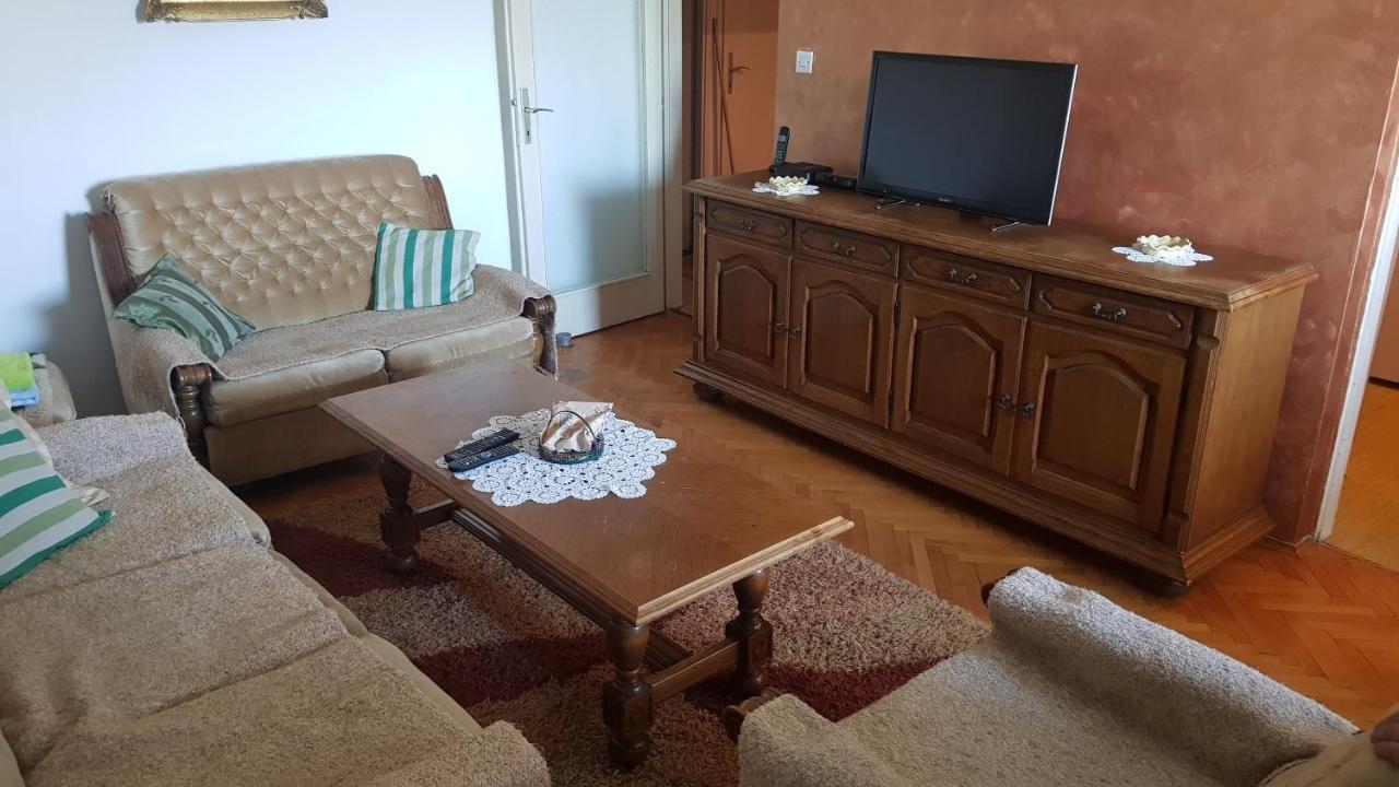 Baston Rent Apartment Подгорица Екстериор снимка